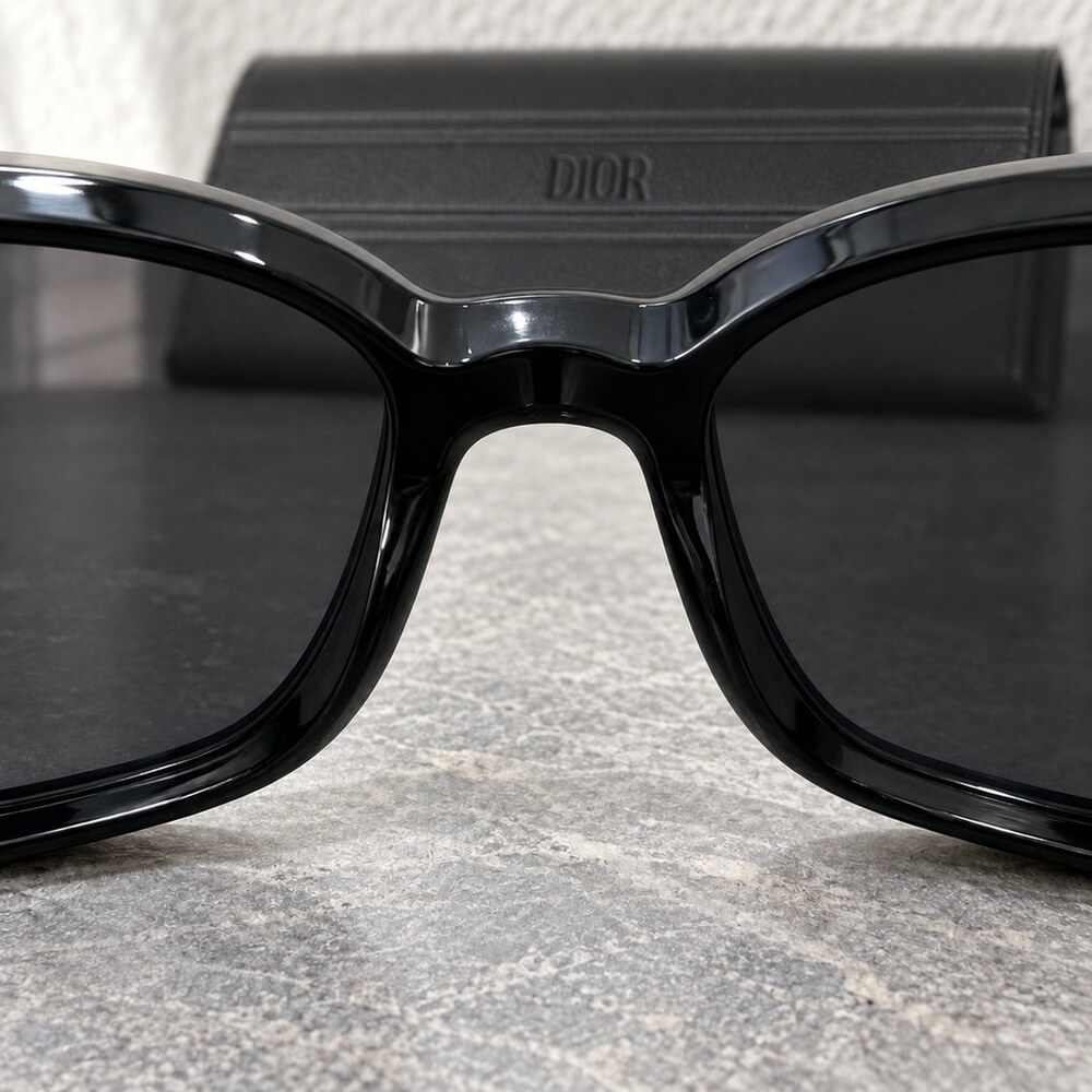 Dior Black Logo Square Sunglasses - Picture 5 of 6